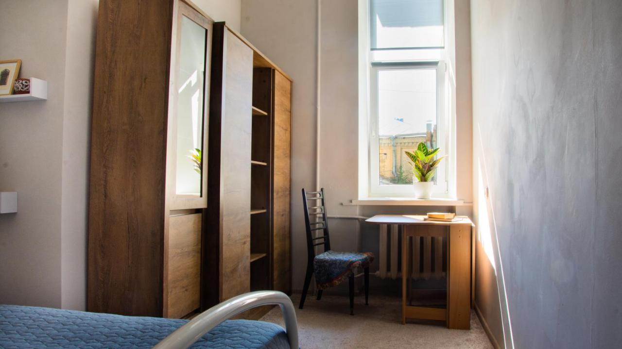 Entire 2-Bedroom Authentic Flat Kyjev Exteriér fotografie