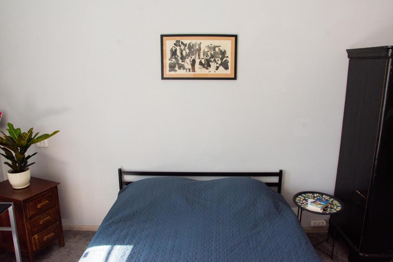 Entire 2-Bedroom Authentic Flat Kyjev Exteriér fotografie