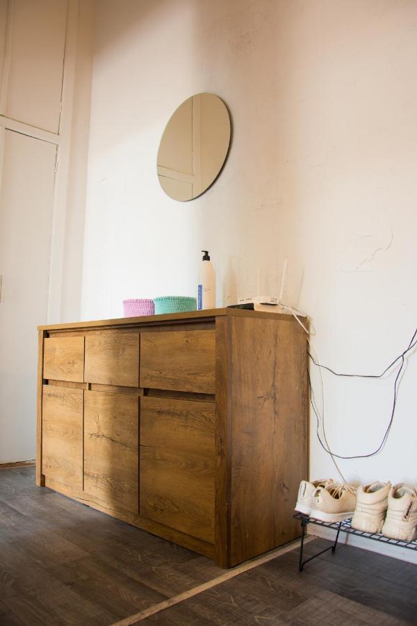 Entire 2-Bedroom Authentic Flat Kyjev Exteriér fotografie